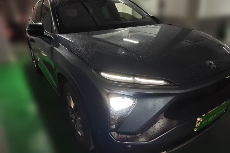 Used Nio ES6 2020 430KM Performance Version Front Right 45 Deg
