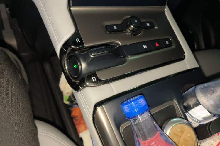 Used Nio ES6 2020 600 km Sport Edition Gear Lever