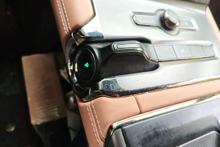 Used Nio ES6 2020 600 km Sport Edition Gear Lever