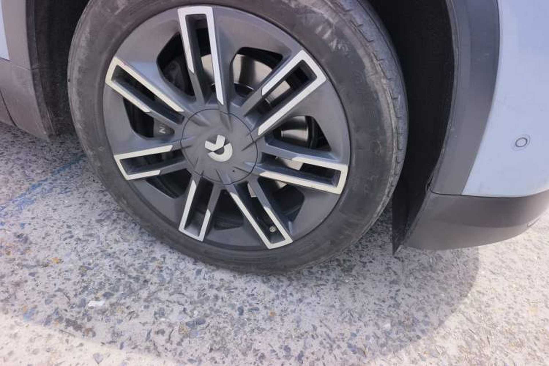 Used Nio ES6 2020 430KM Performance Version Right Front Wheel Hub