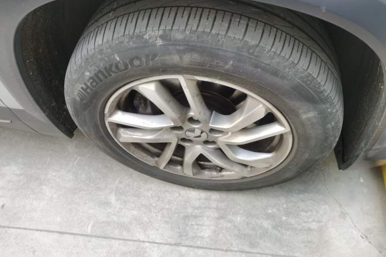 Used Nio ES6 2020 420 km Sport Edition Right Front Wheel Hub