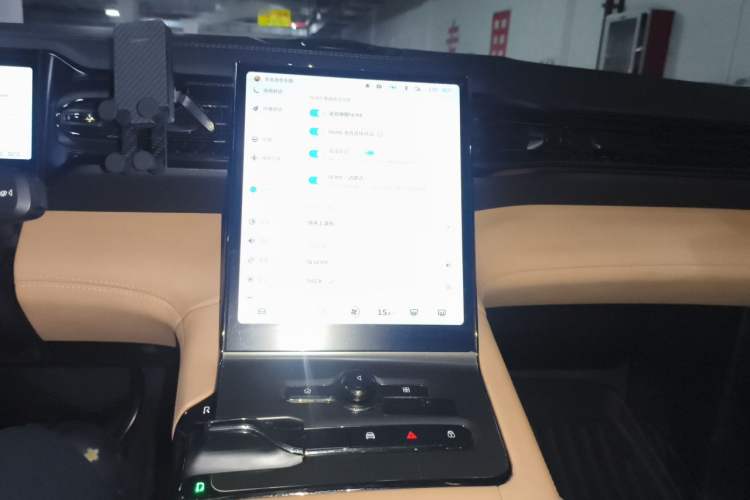 Used Nio ES6 2020 600 km Sport Edition Audio And AC Panel