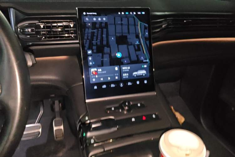 Used Nio ES6 2020 420 km Sport Edition Audio And AC Panel