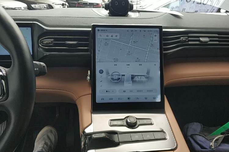 Used Nio ES6 2020 610KM Signature Edition Audio And AC Panel