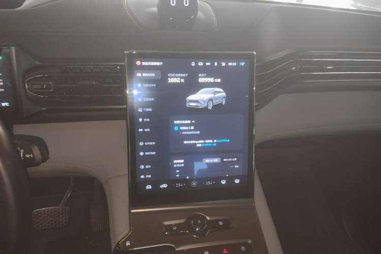 Used Nio ES6 2020 430KM Performance Version Audio And AC Panel