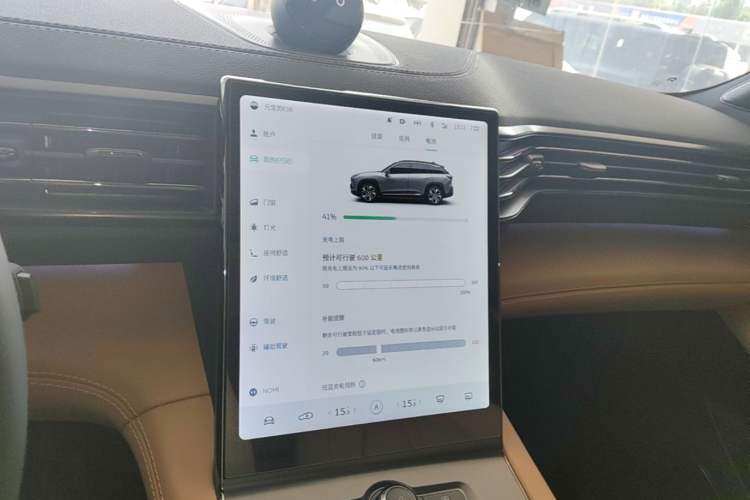 Used Nio ES6 2020 600 km Sport Edition Audio And AC Panel