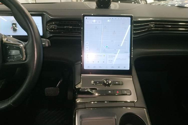 Used Nio ES6 2020 420 km Sport Edition Audio And AC Panel