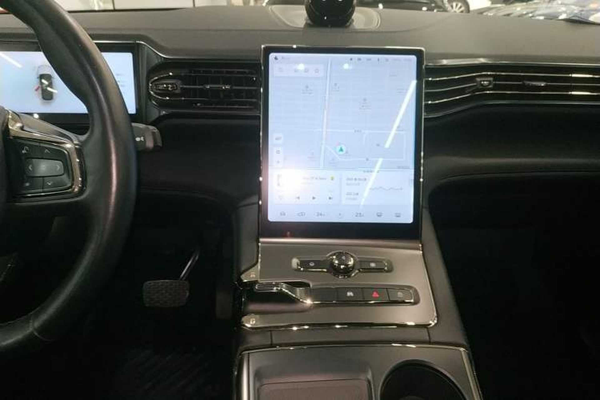 Used Nio ES6 2020 420 km Sport Edition Audio And AC Panel