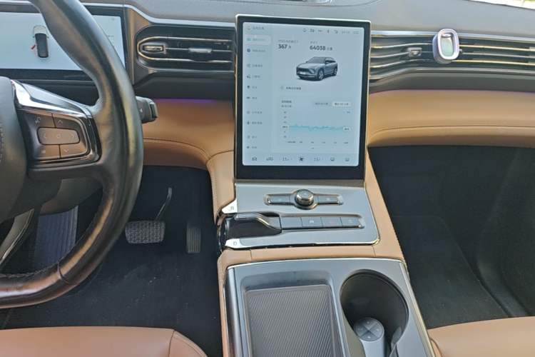 Used Nio ES6 2020 420 km Sport Edition Audio And AC Panel
