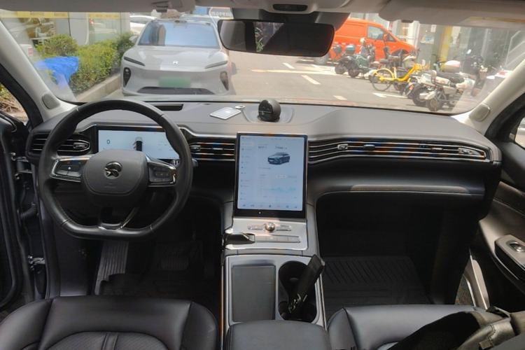 Used Nio ES6 2020 600 km Sport Edition Center Console