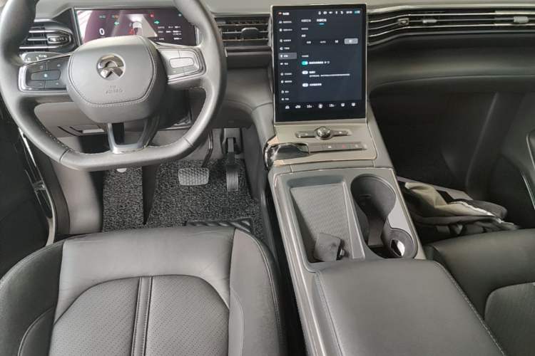 Used Nio ES6 2020 430KM Performance Version Center Console