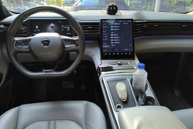 Used Nio ES6 2020 610KM Signature Edition Center Console