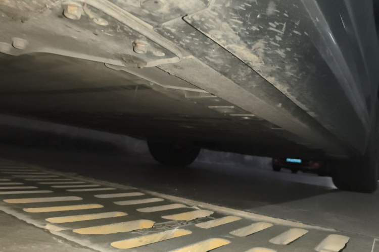 Used Nio ES6 2020 600 km Sport Edition Chassis Front Left