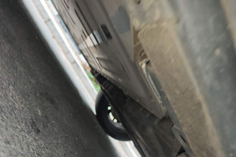 Used Nio ES6 2020 430 km Signature Edition Chassis Rear Left
