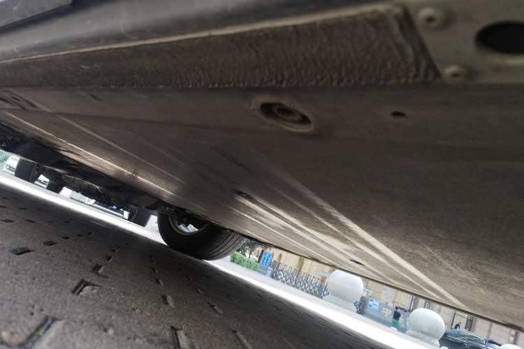 Used Nio ES6 2020 420 km Sport Edition Chassis Rear Left