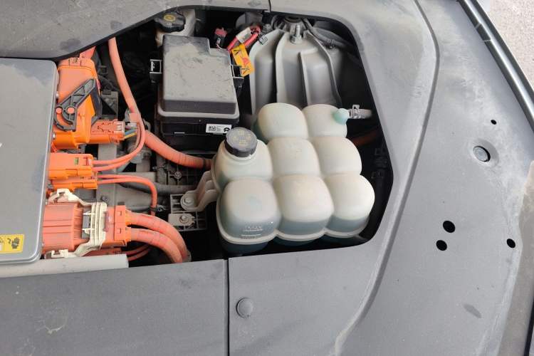 Used Nio ES6 2020 600 km Sport Edition Engine Bay Left