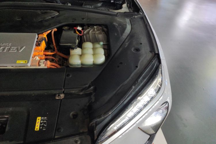 Used Nio ES6 2020 420 km Sport Edition Engine Bay Left