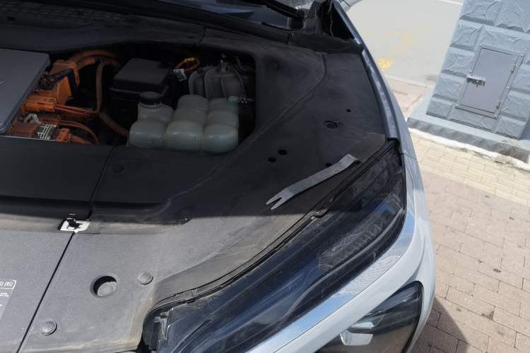 Used Nio ES6 2020 420 km Sport Edition Engine Bay Left