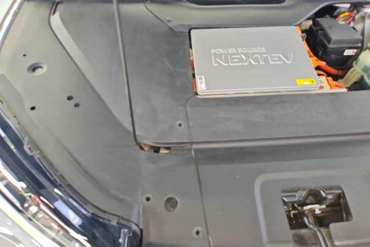 Used Nio ES6 2020 610 km Performance Version Engine Bay Right