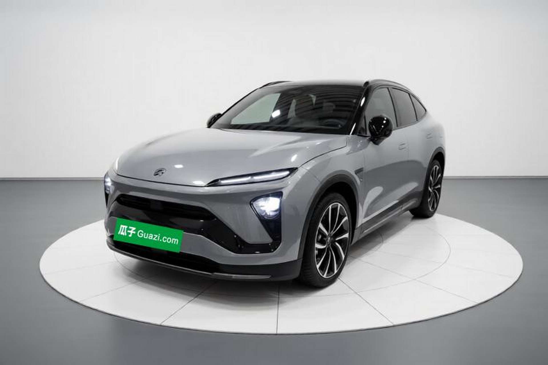 Used Nio ES6 2020 610 km Performance Version Front Left 45 Deg