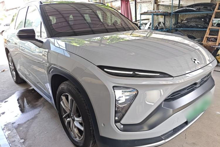 Used Nio ES6 2020 420 km Sport Edition Front Right 45 Deg