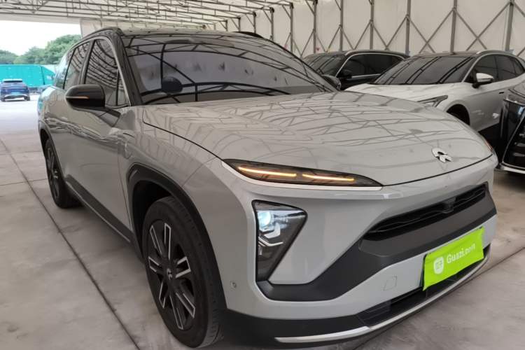 Used Nio ES6 2020 610 km Performance Version Front Right 45 Deg