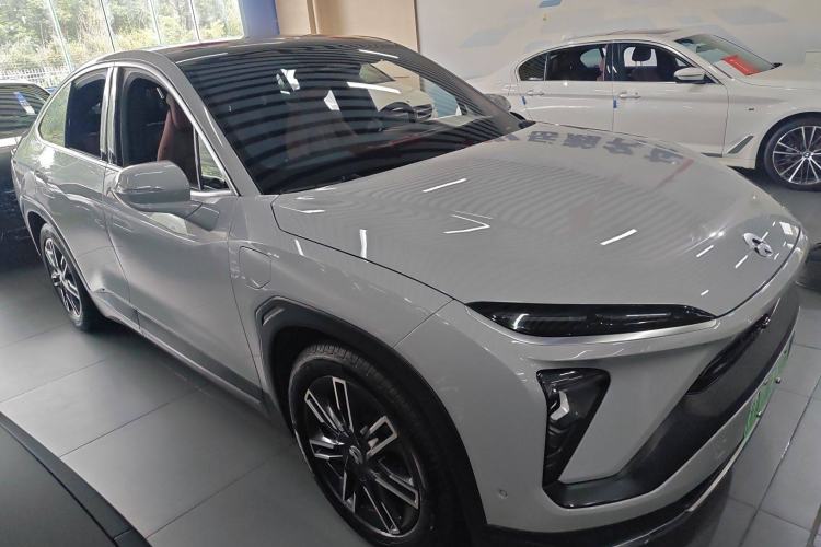 Used Nio ES6 2020 490 km Sport Edition Front Right 45 Deg