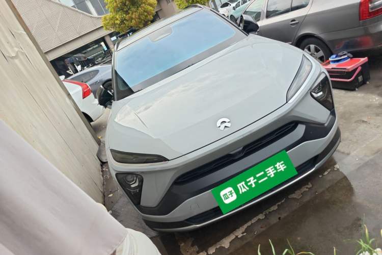 Used Nio ES6 2020 610KM Signature Edition Front Right 45 Deg