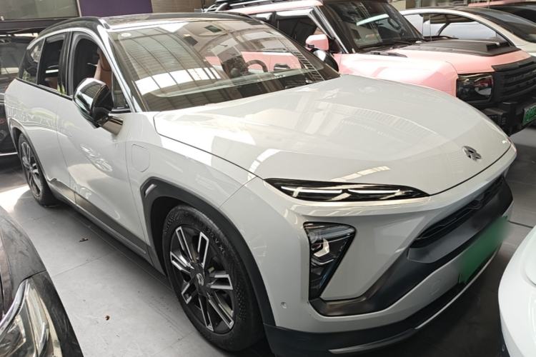 Used Nio ES6 2020 465 km Performance Version Front Right 45 Deg