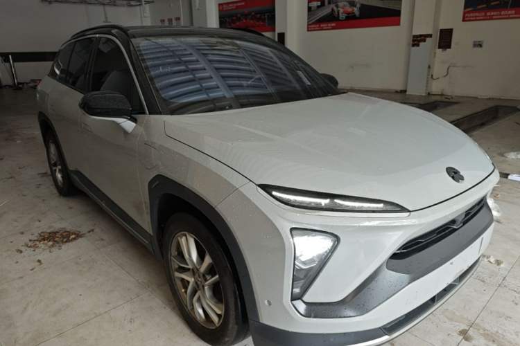 Used Nio ES6 2020 420 km Sport Edition Front Right 45 Deg