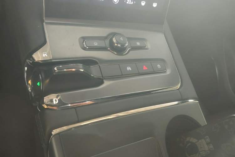 Used Nio ES6 2020 420 km Sport Edition Gear Lever