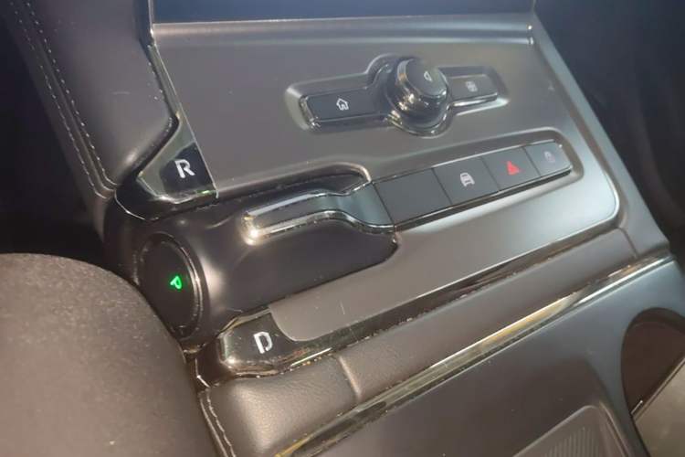 Used Nio ES6 2020 600 km Sport Edition Gear Lever