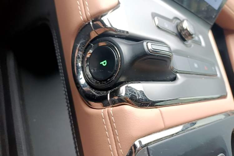 Used Nio ES6 2020 420 km Sport Edition Gear Lever