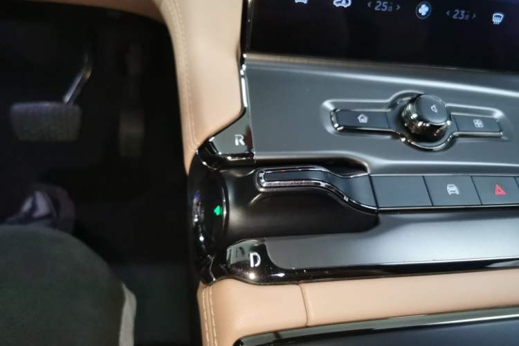 Used Nio ES6 2020 610KM Signature Edition Gear Lever