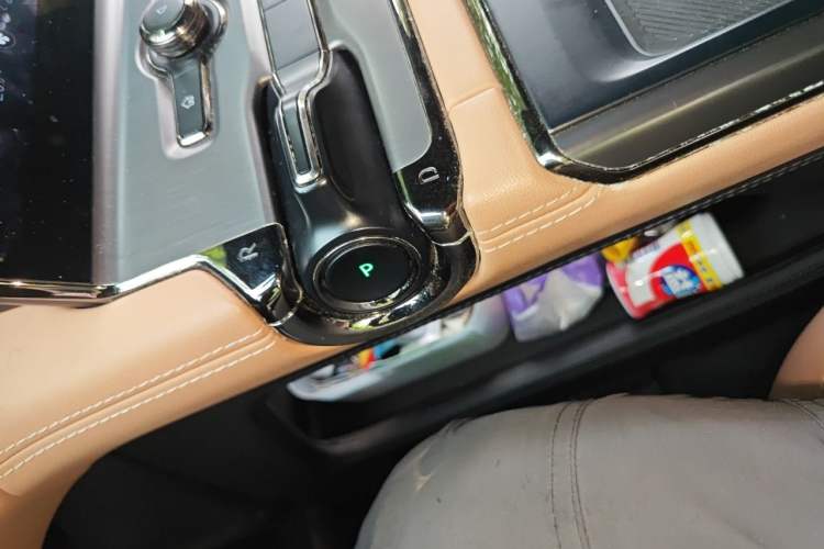 Used Nio ES6 2020 600 km Sport Edition Gear Lever