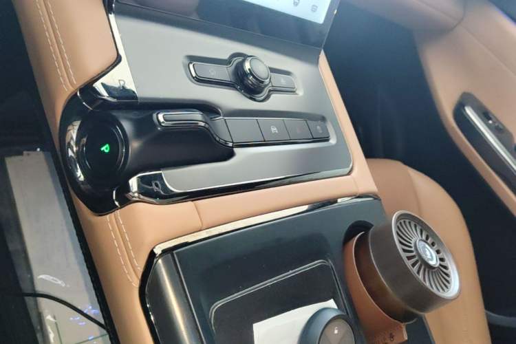 Used Nio ES6 2020 600 km Sport Edition Gear Lever