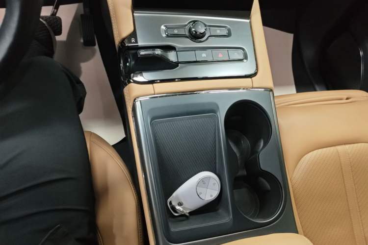 Used Nio ES6 2020 420 km Sport Edition Gear Lever