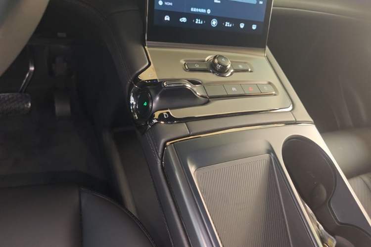 Used Nio ES6 2020 420 km Sport Edition Gear Lever