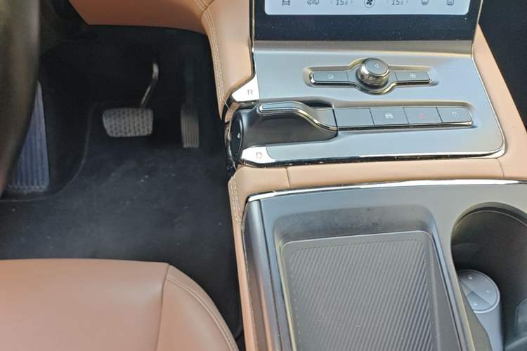 Used Nio ES6 2020 420 km Sport Edition Gear Lever