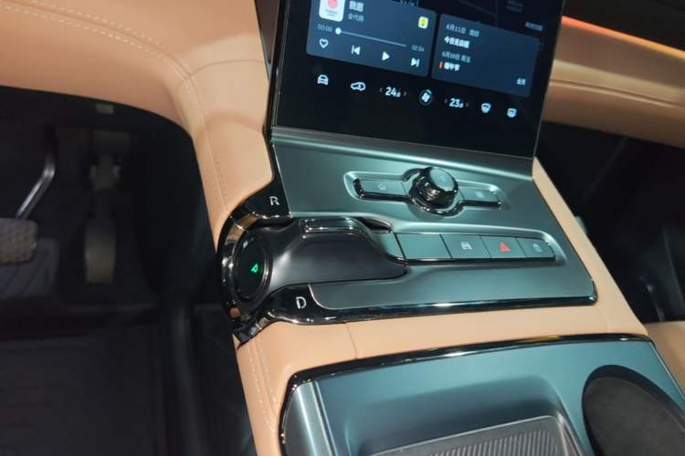 Used Nio ES6 2020 600 km Sport Edition Gear Lever