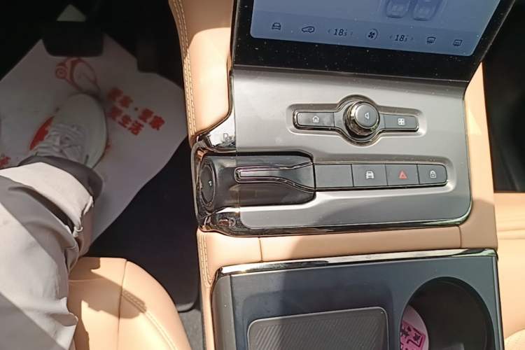 Used Nio ES6 2020 600 km Sport Edition Gear Lever