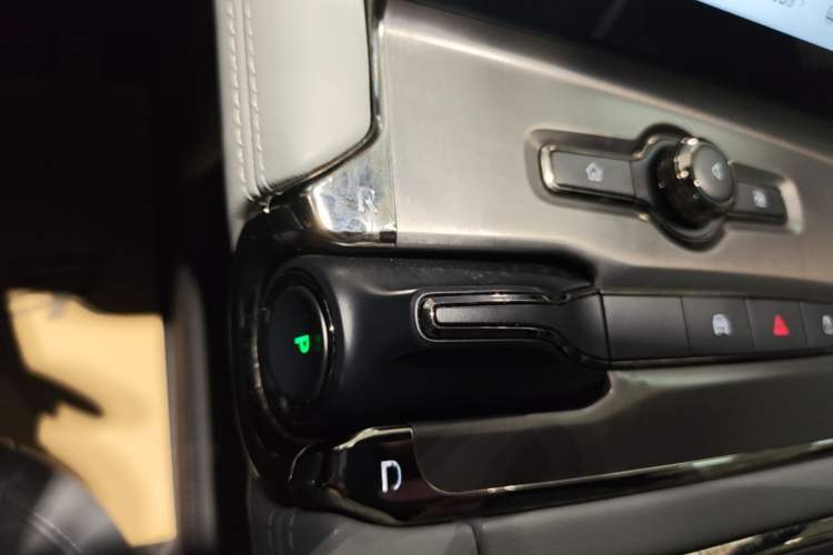 Used Nio ES6 2020 420 km Sport Edition Gear Lever