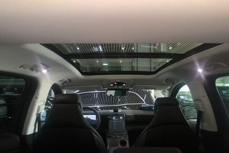 Used Nio ES6 2020 600 km Sport Edition Headliner