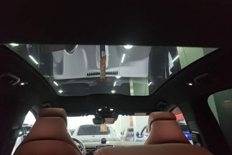Used Nio ES6 2020 420 km Sport Edition Headliner