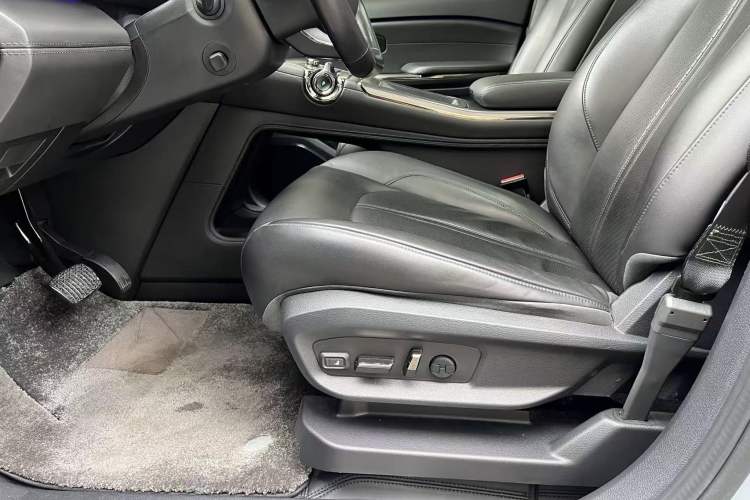 Used Nio ES6 2020 610 km Performance Version Left Front Seat