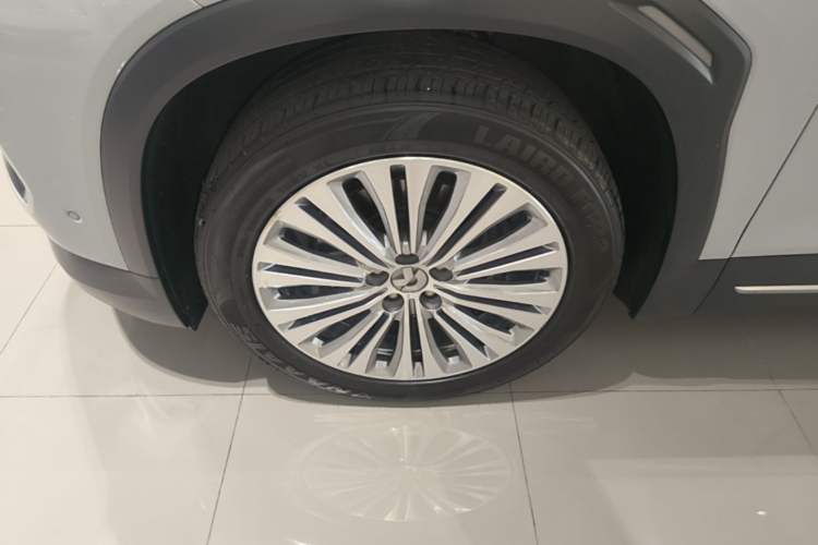 Used Nio ES6 2020 420 km Sport Edition Left Front Wheel Hub