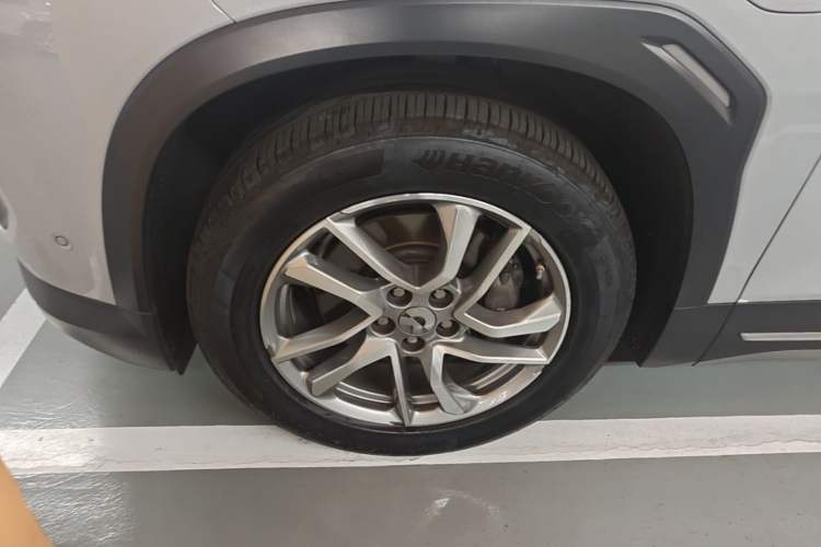 Used Nio ES6 2020 455KM Sport Edition Left Front Wheel Hub