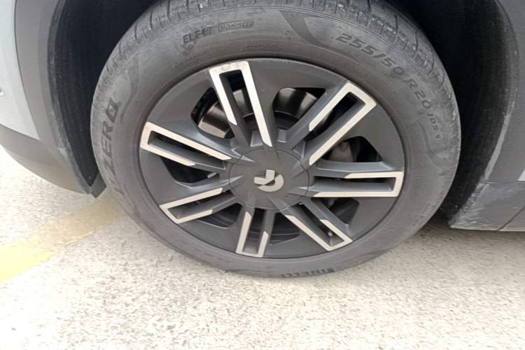 Used Nio ES6 2020 420 km Sport Edition Left Front Wheel Hub