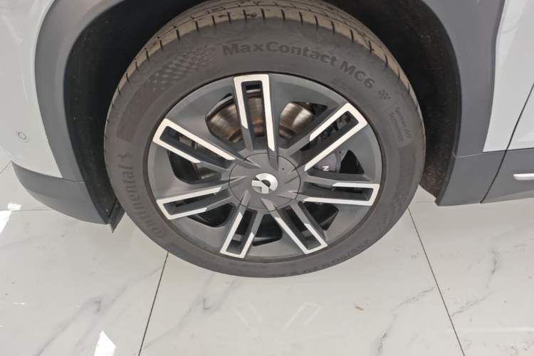 Used Nio ES6 2020 455KM Sport Edition Left Front Wheel Hub