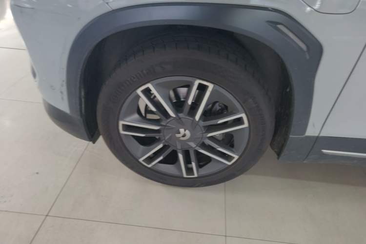 Used Nio ES6 2020 420 km Sport Edition Left Front Wheel Hub